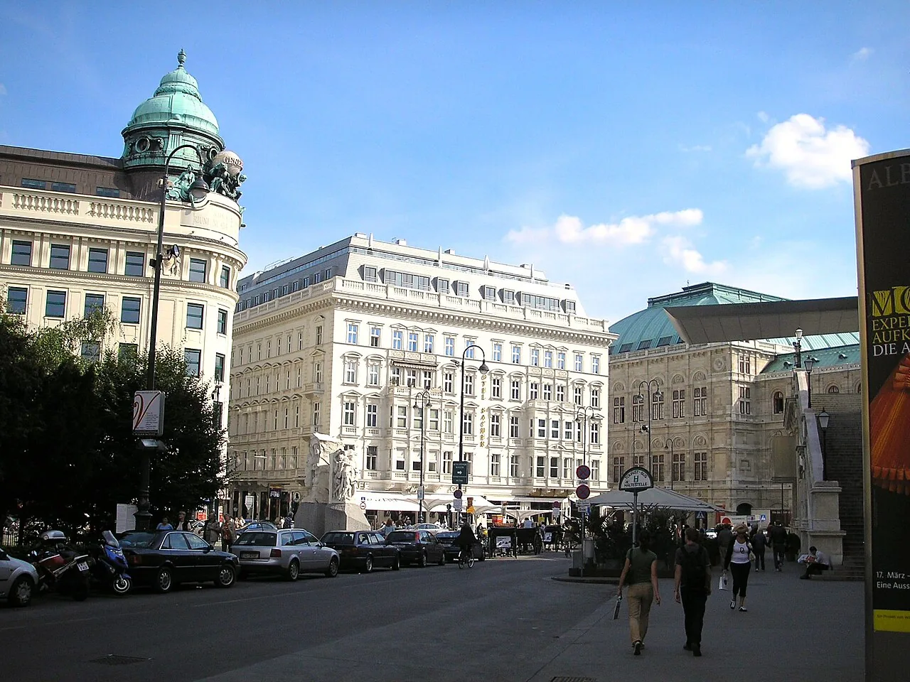 Hotel Sacher Vienna Sept 2006 001.jpg